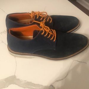 1901 Nubuck suede Navy Bucks with orange laces. Perfect for the football fan.